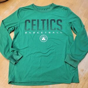 Boston Celtics Green NBA Youth Long Sleeve Tee Size 8